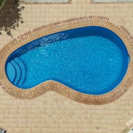 Avanoa - Empedrola Villa Calp